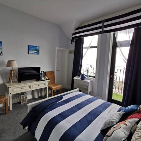 Conlyn House Bed and Breakfast Newcastle  Esterno foto